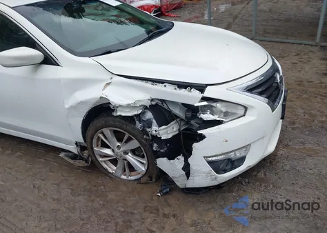 2015 Nissan Altima 2.5 Sv from USA, damaged, VIN 1N4AL3AP2FC252905